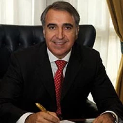 Dr. Ramón Roige